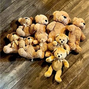 9 Teddy Bears
